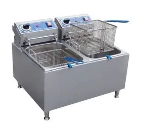 Globe PF32E 32 LBS Dual Tank Electric Stainless Steel Countertop Fryer - 208/240V