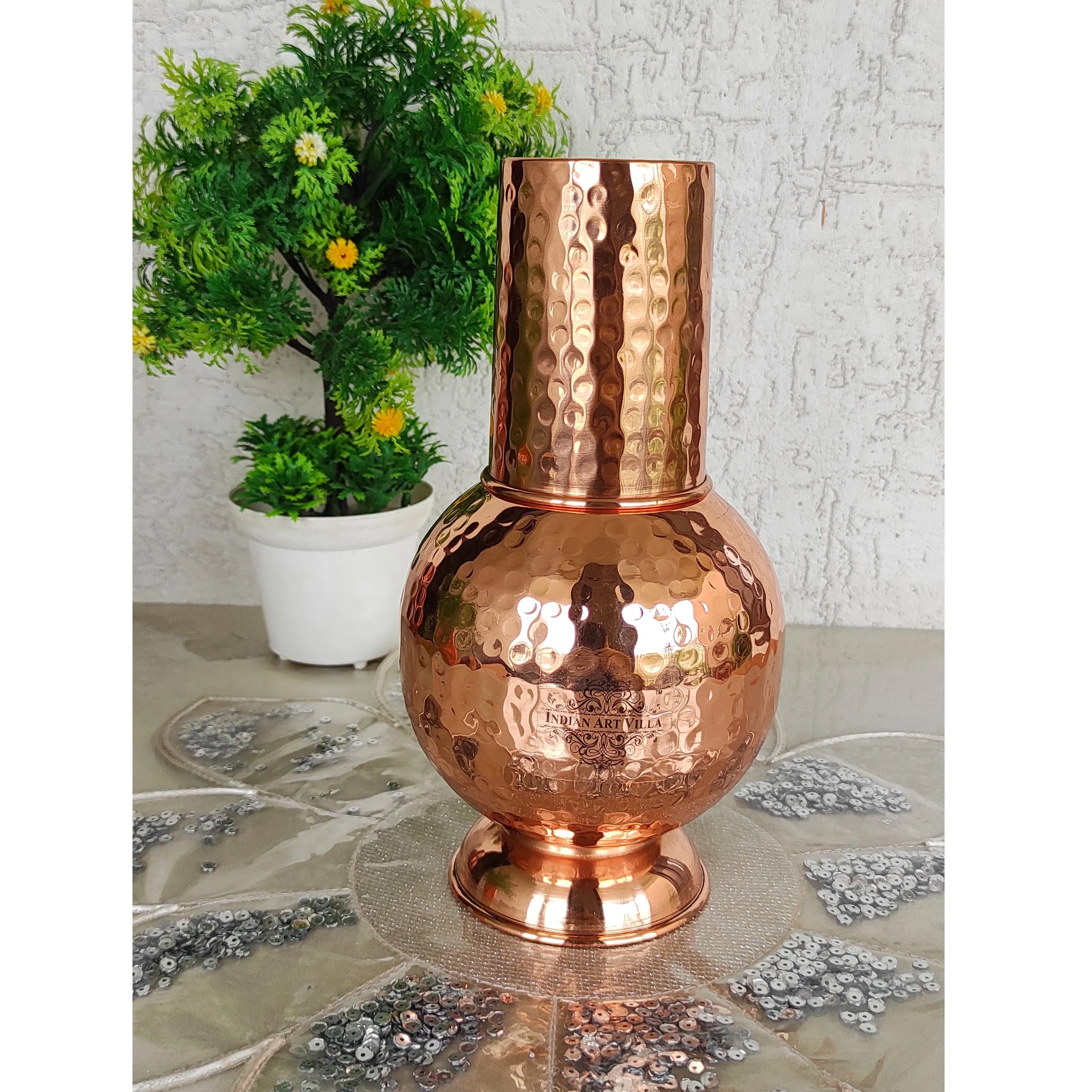 IndianArtVilla Pure Copper Surai Design Bedroom water Bottle With Inbuilt Glass, Drinkware