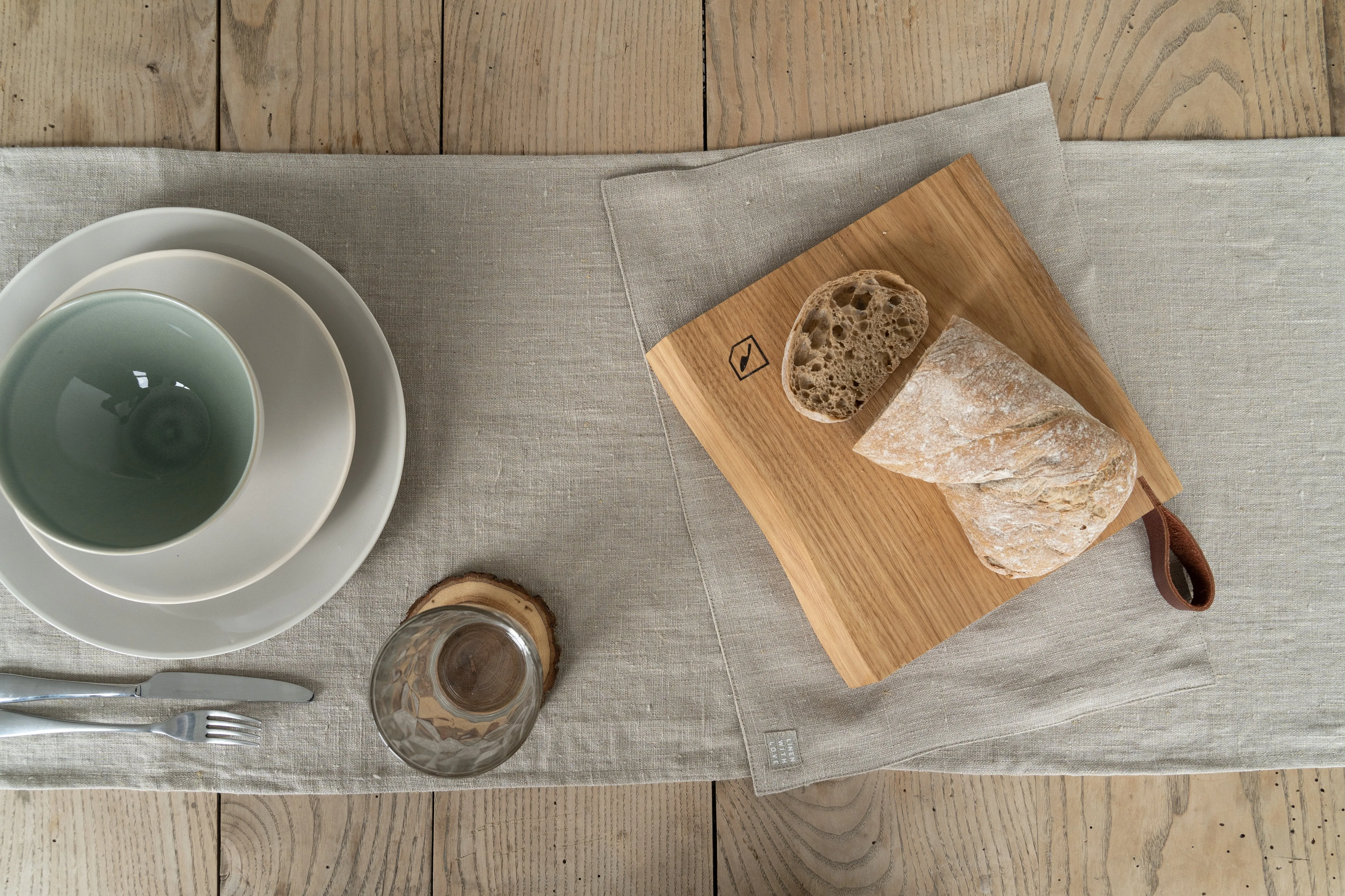 Mediea Small Oak Cutting Board