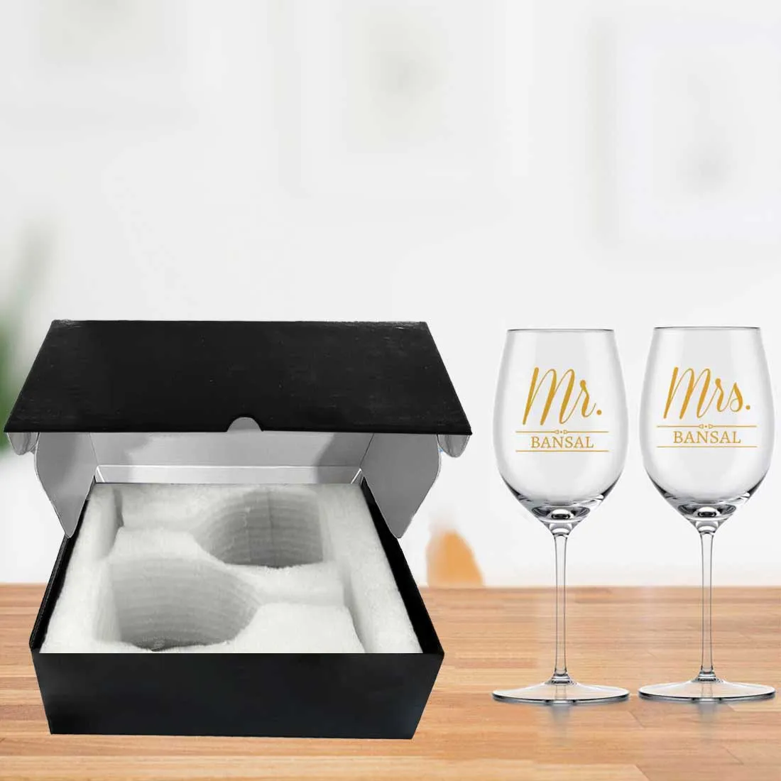 Mr and Mrs Wine Glass With Gift Box Set of 2