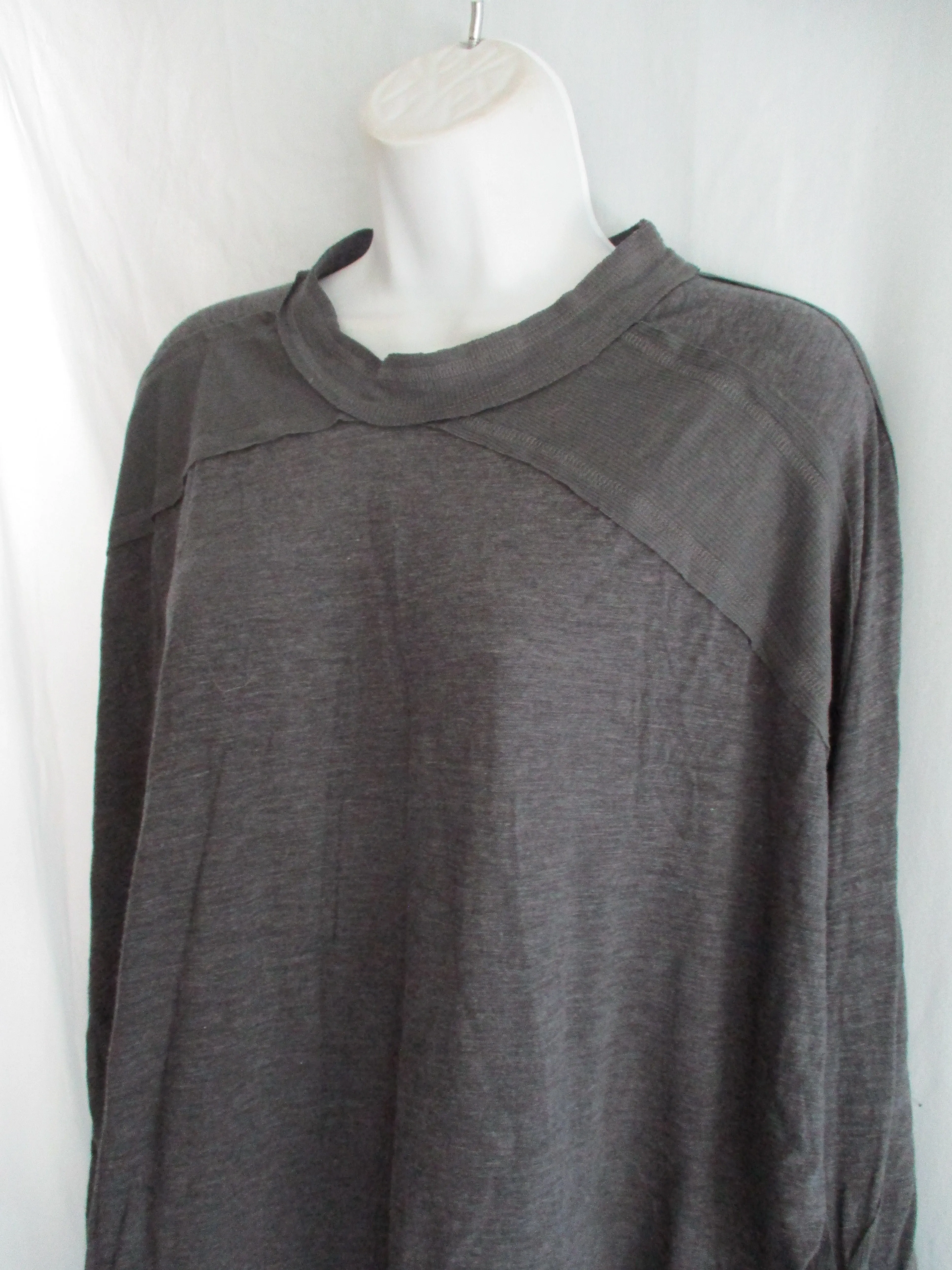 NEW FP MOVEMENT FREE PEOPLE Oversize Long Sleeve Tee Yoga Athletic Loungewear L Charcoal